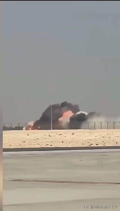 光辉：就问你，看没看到光，看没看到灰（辉）？看到的打1，没看到的打2。
    