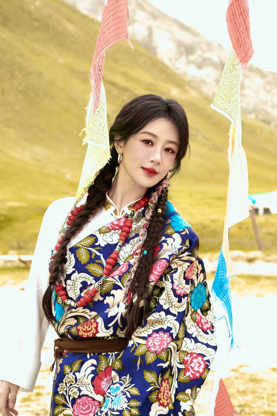 杨紫 yz杨紫白菊 yz杨紫生命树“不求名利 但要平安顺遂。” "𝓓𝓸 𝓷