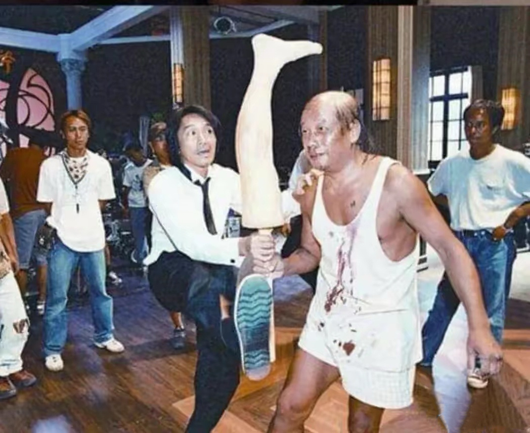 原来拍摄《功夫》时是这样的，小时候当真了… ​ ​​​
