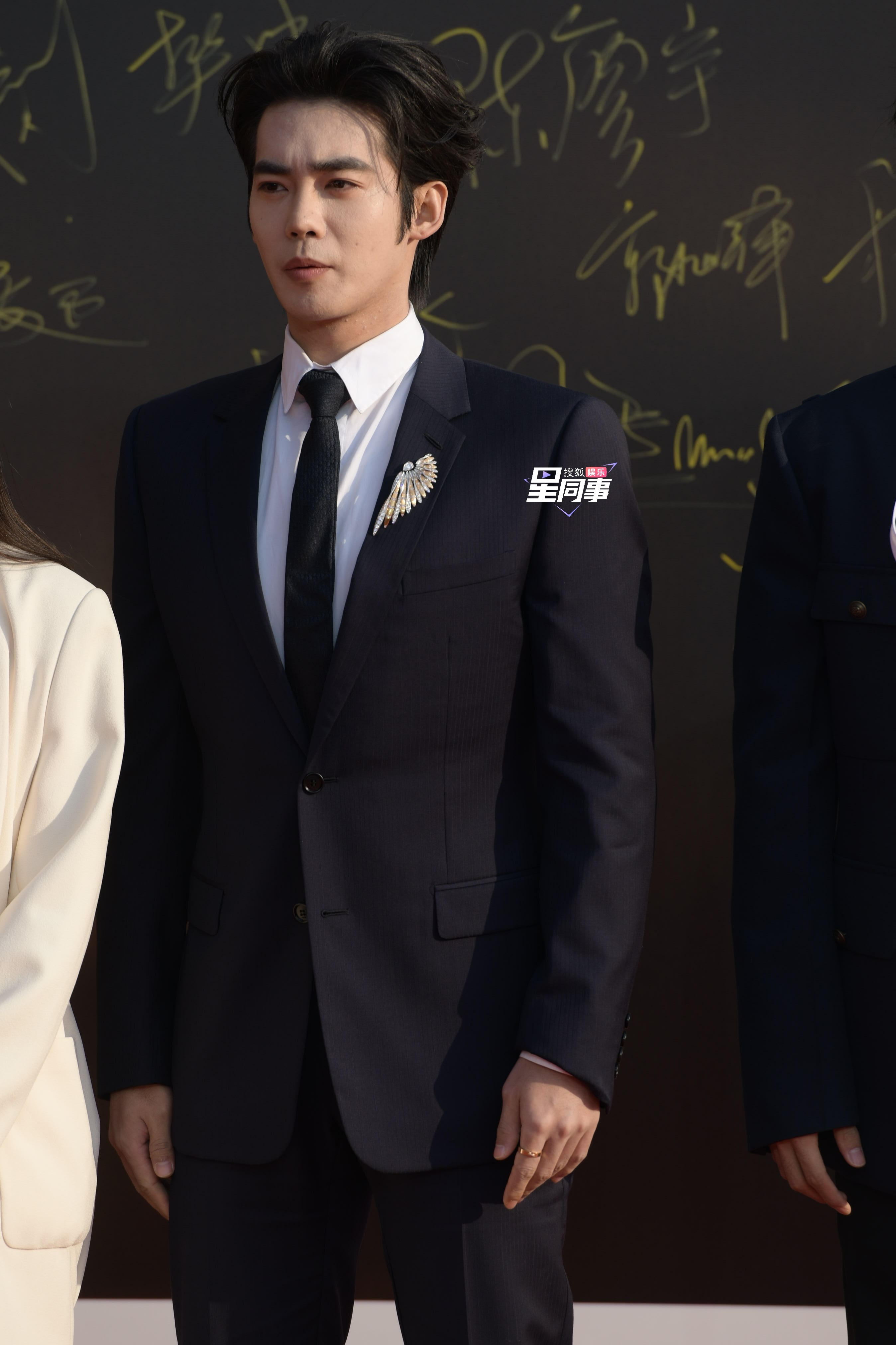 于适yosh 一身正气的生图夯爆啦！好想给小🐟同学舒展一下眉头期待今天的盛典主