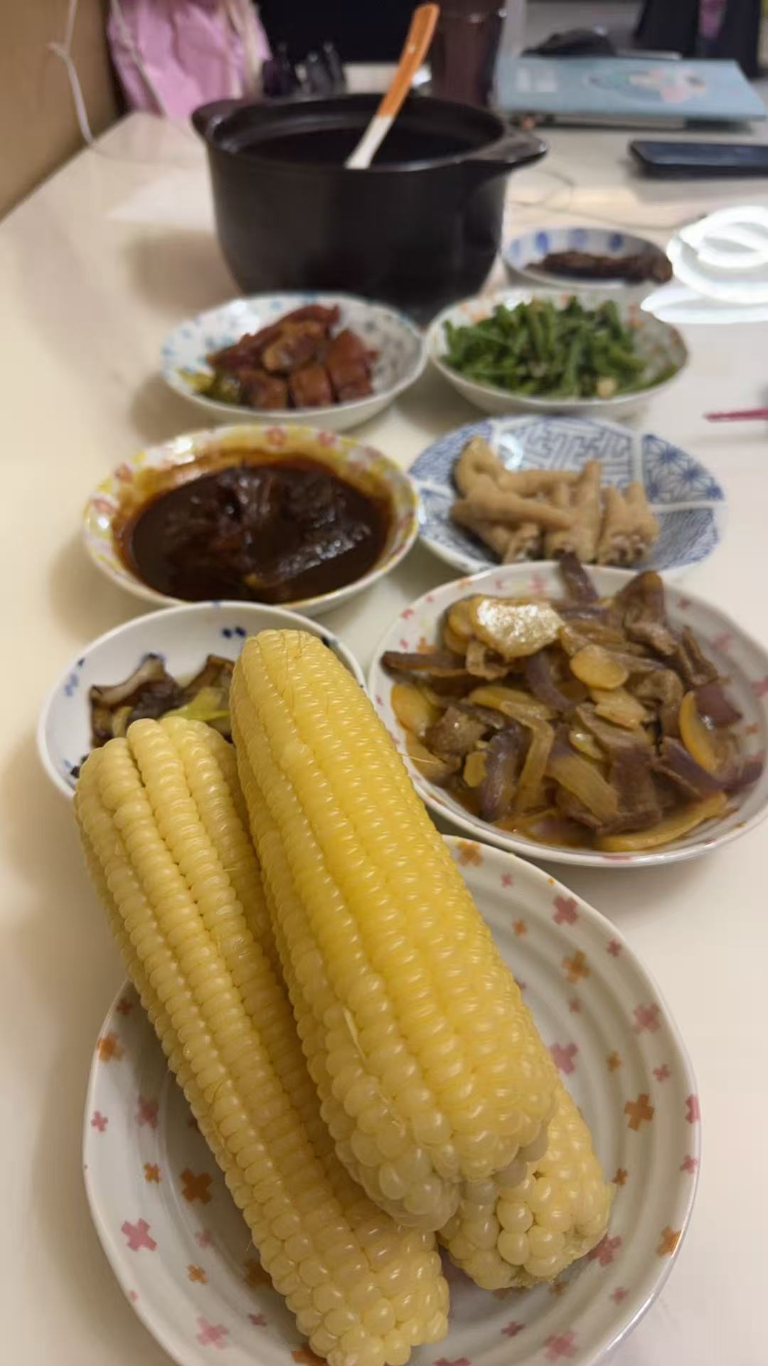 我妈说减肥吃玉米，但是她每天给我都弄6.7个菜[允悲]减肥食谱 ​​​