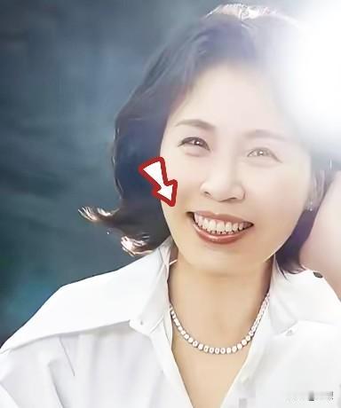 面相这东西，
有时候真藏不住一个人的状态，
不信看看金惠景就知道了。每次出现在重