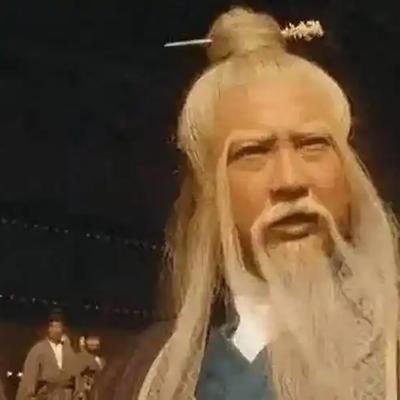 张三丰不是宋朝人吗？为何他却心向元朝，还自称为“大元遗老”？

要弄明白张三丰为