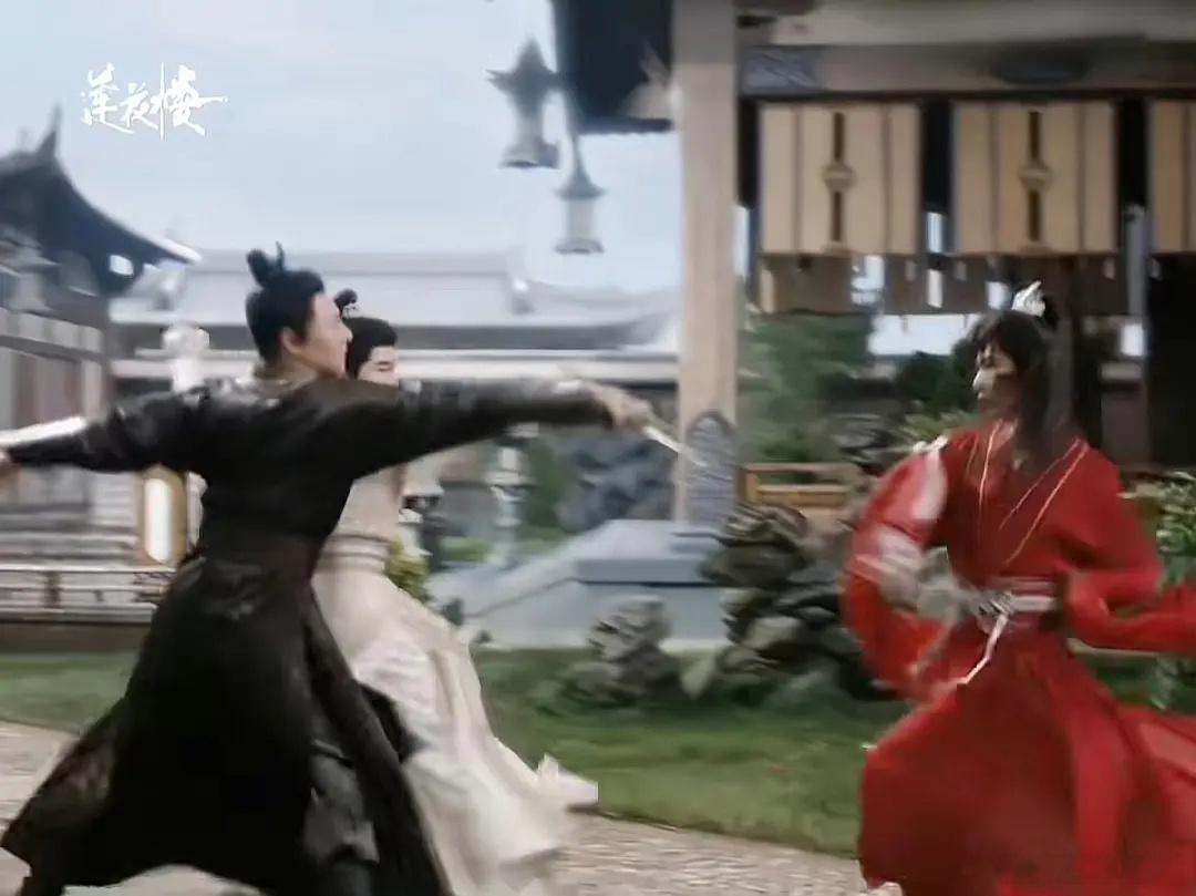 #莲花楼镜头语言# 成功被莲花楼的镜头语言吸引到了，其中的一场打戏是肖紫衿单孤刀
