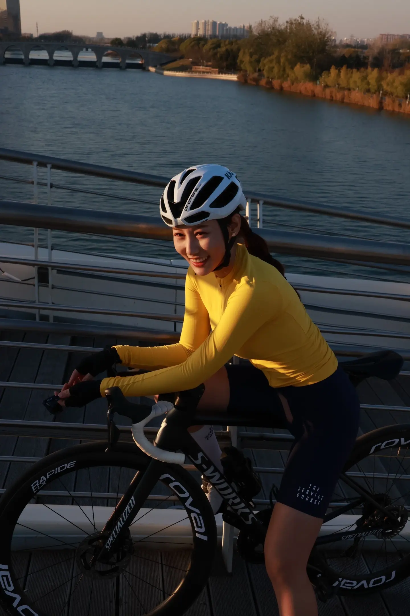 我的身材不算太好，但是正好可以给你们试衣服呀！