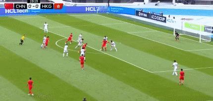 世界第四后腰进球了 黄政宇破门！国足1-0领先中国香港！这也是国足本届赛事的第一