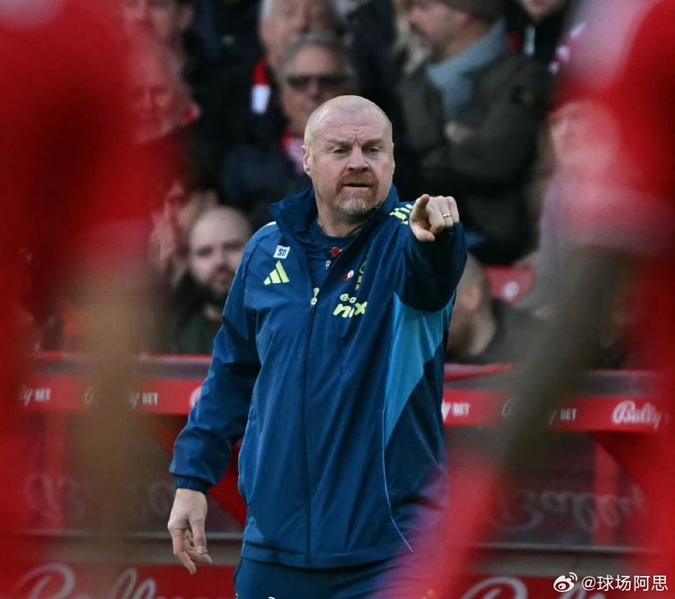 【森林进入肖恩戴齐保级模式】肖恩戴齐出任诺丁汉森林主帅之后，经过几场比赛的磨合，