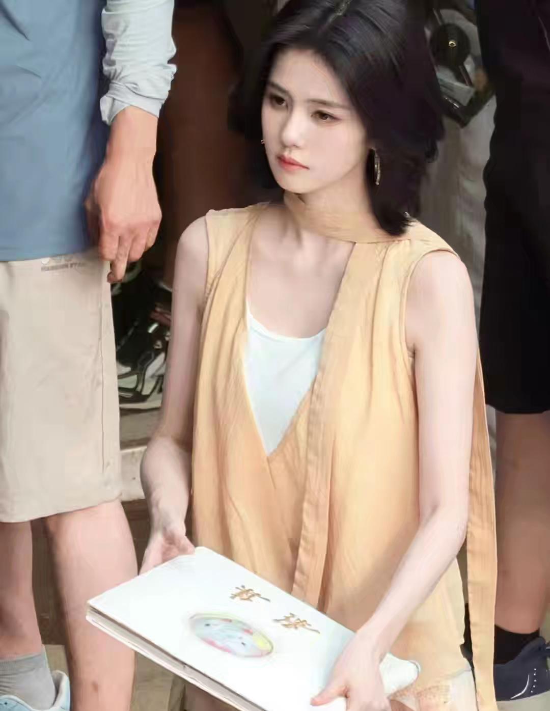 比起流言蜚语，我先认识你