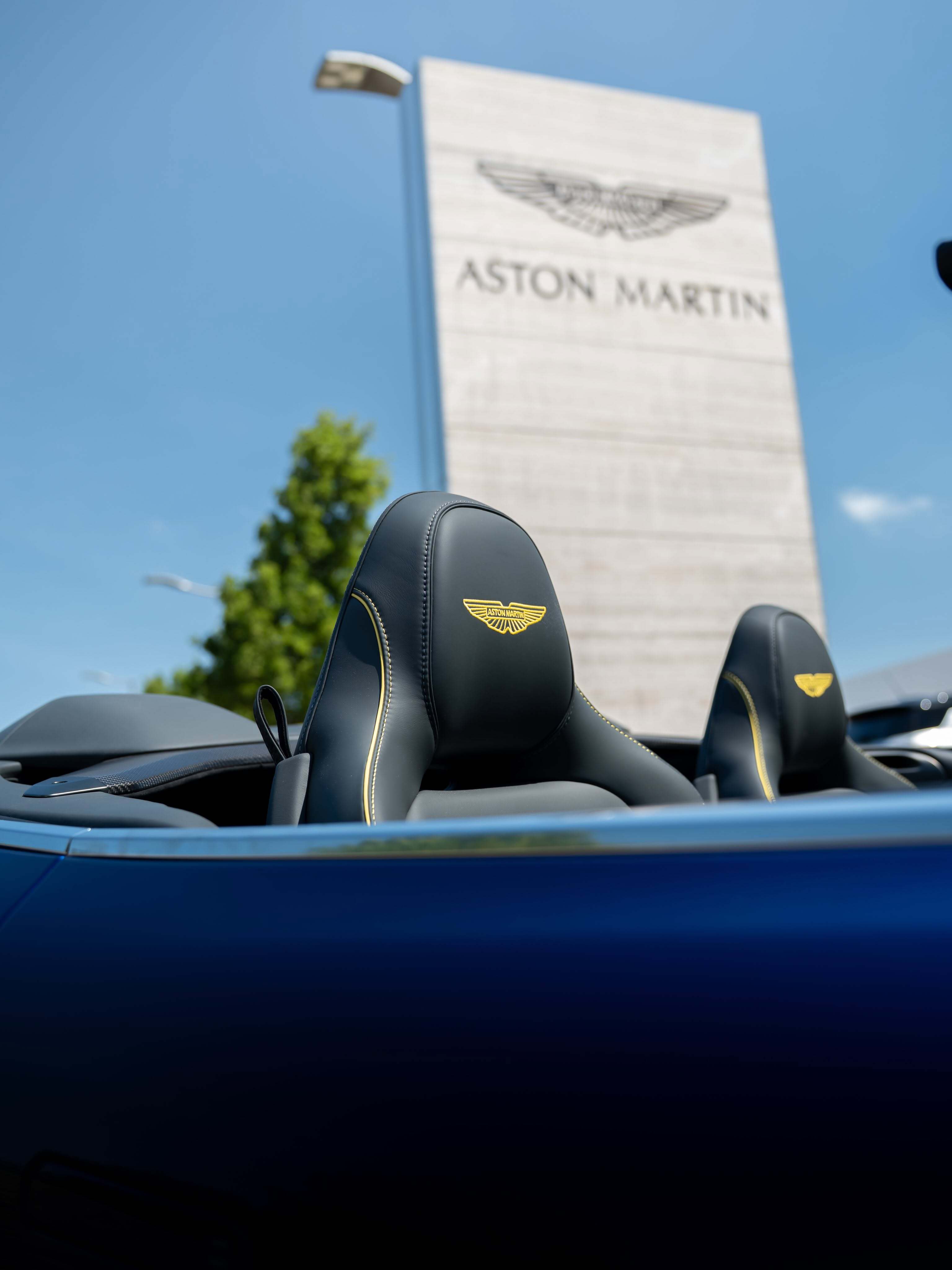 Aston Martin Vanquish Volante阿斯顿马丁astonm