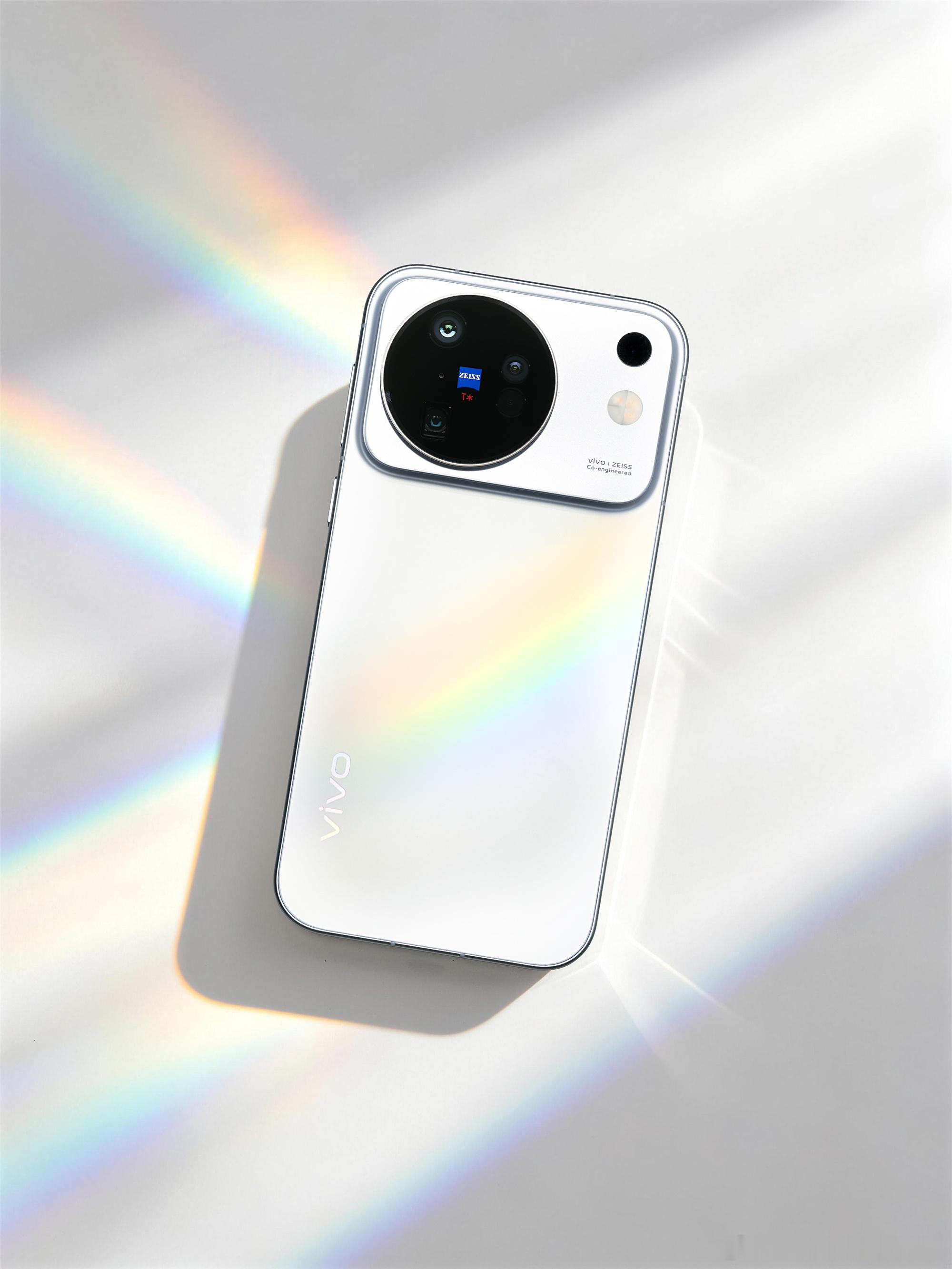 vivo 三档不同定位，教你选择X500系列三个档位买哪个？预算肯定是首位，看个