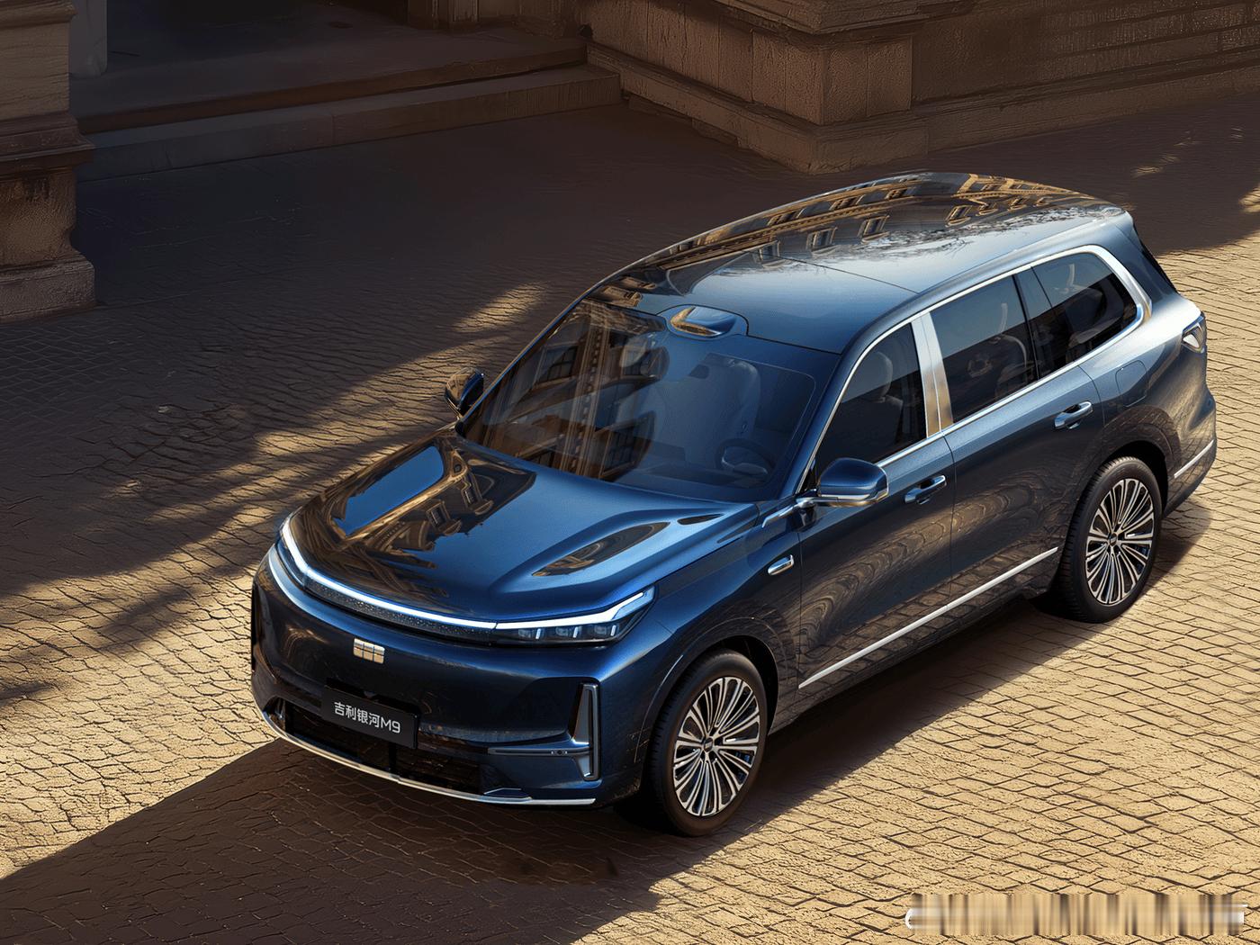 Flyme Auto 2 + 高通8295P，30英寸6K天际屏，Eva智能体懂