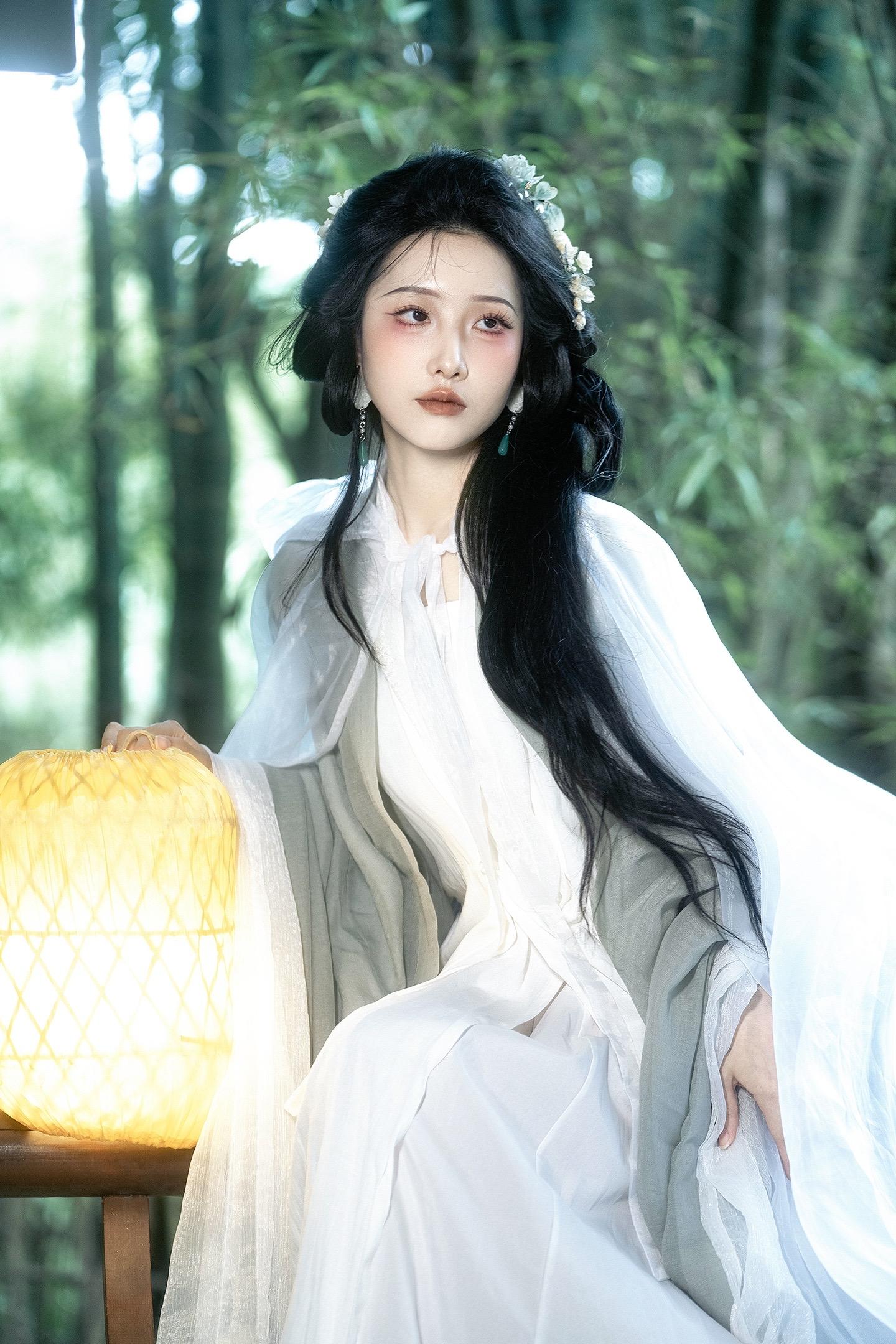 你憔悴，我提你明媚。