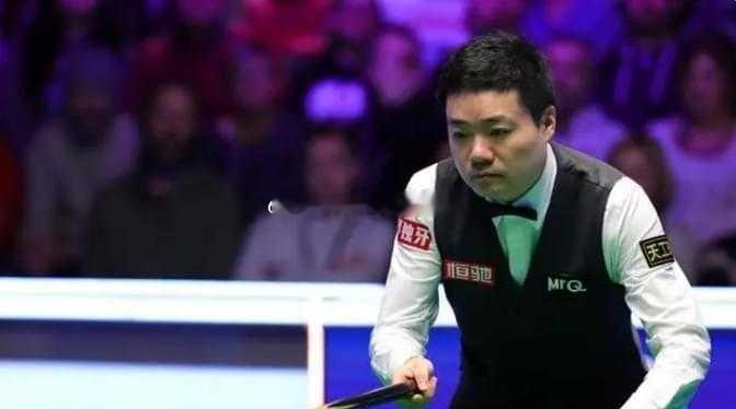 丁俊晖大心脏！轰单杆81分，翻袋制胜领先赵心童，囧哥6连鞭逆转斯诺克世锦赛 4月