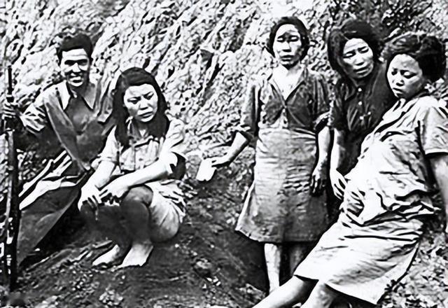 二战时，日军给女性强行注射“606药剂”，注射完，士兵就露出了邪恶的笑容，“60