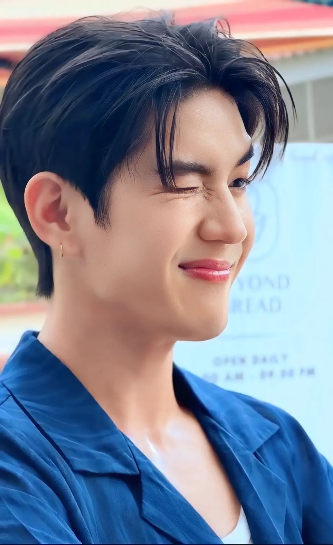 俏皮wink😉💙​​​