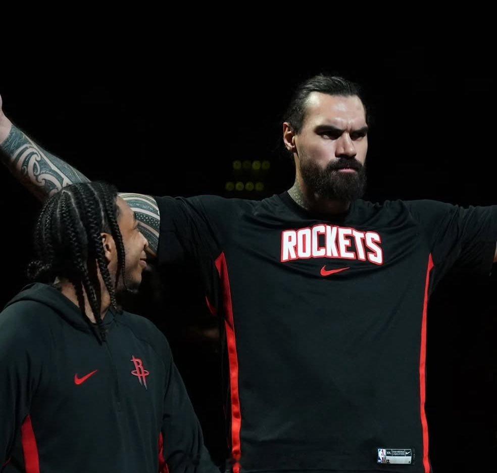 乌度卡谈亚当斯：“他这一系列的表现差不多就是他表现的典范，他打出了全面的表现，我