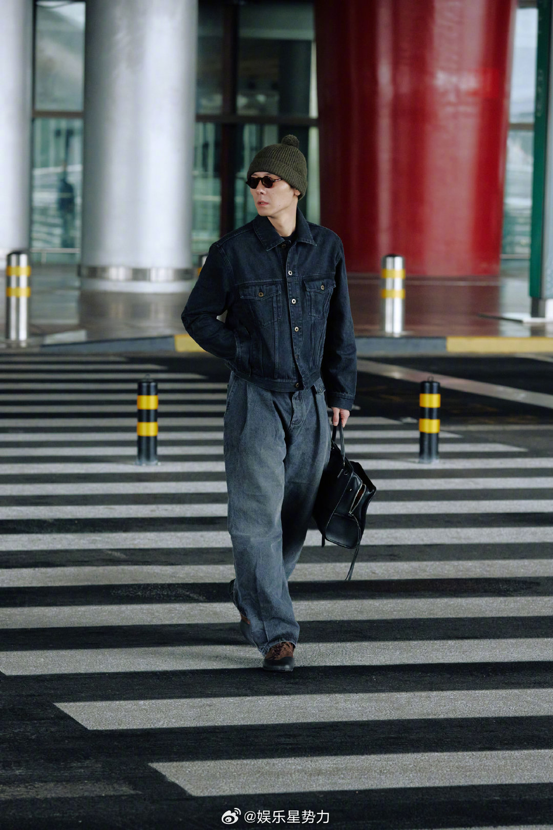 罗意威大秀阵容 品牌大秀蓄势待发，王一博、陈都灵、蒋奇明惊喜加盟。王一博自带的清