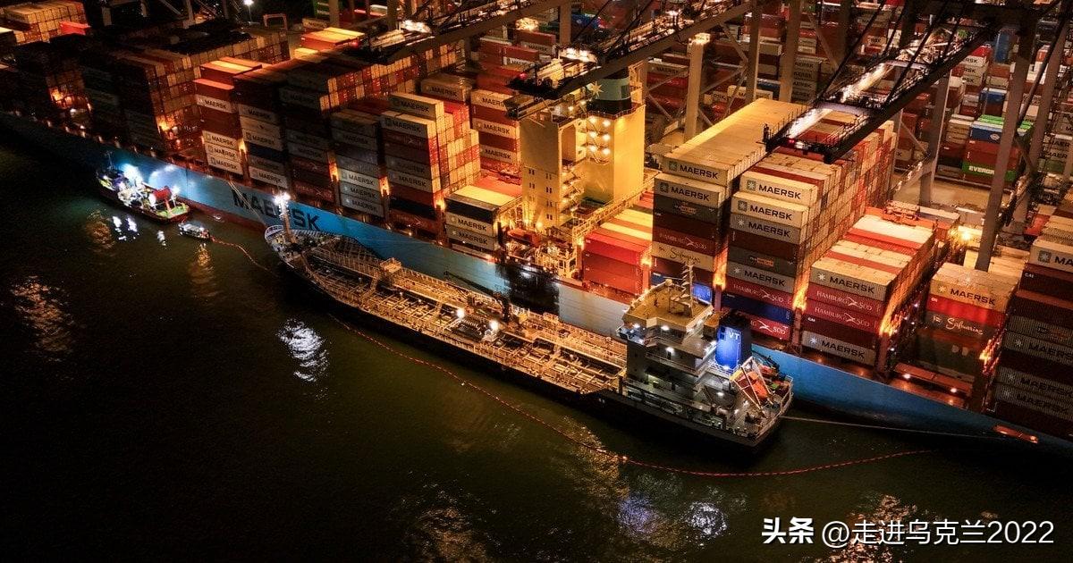 俄罗斯公开硬刚美国：克里姆林宫计划武装“影子舰队”，无视特朗普禁令

据美国战争