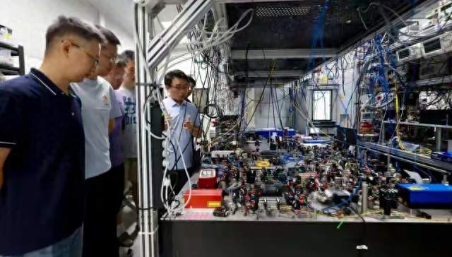 我国科研团队率先研制出“核光钟”
