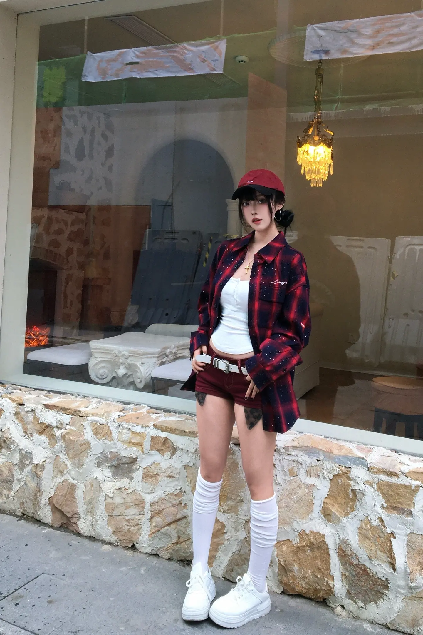 遇到真的爱 我就喜欢蹬鼻子上脸 我最初的形象会破裂 我所建立的一切外表...