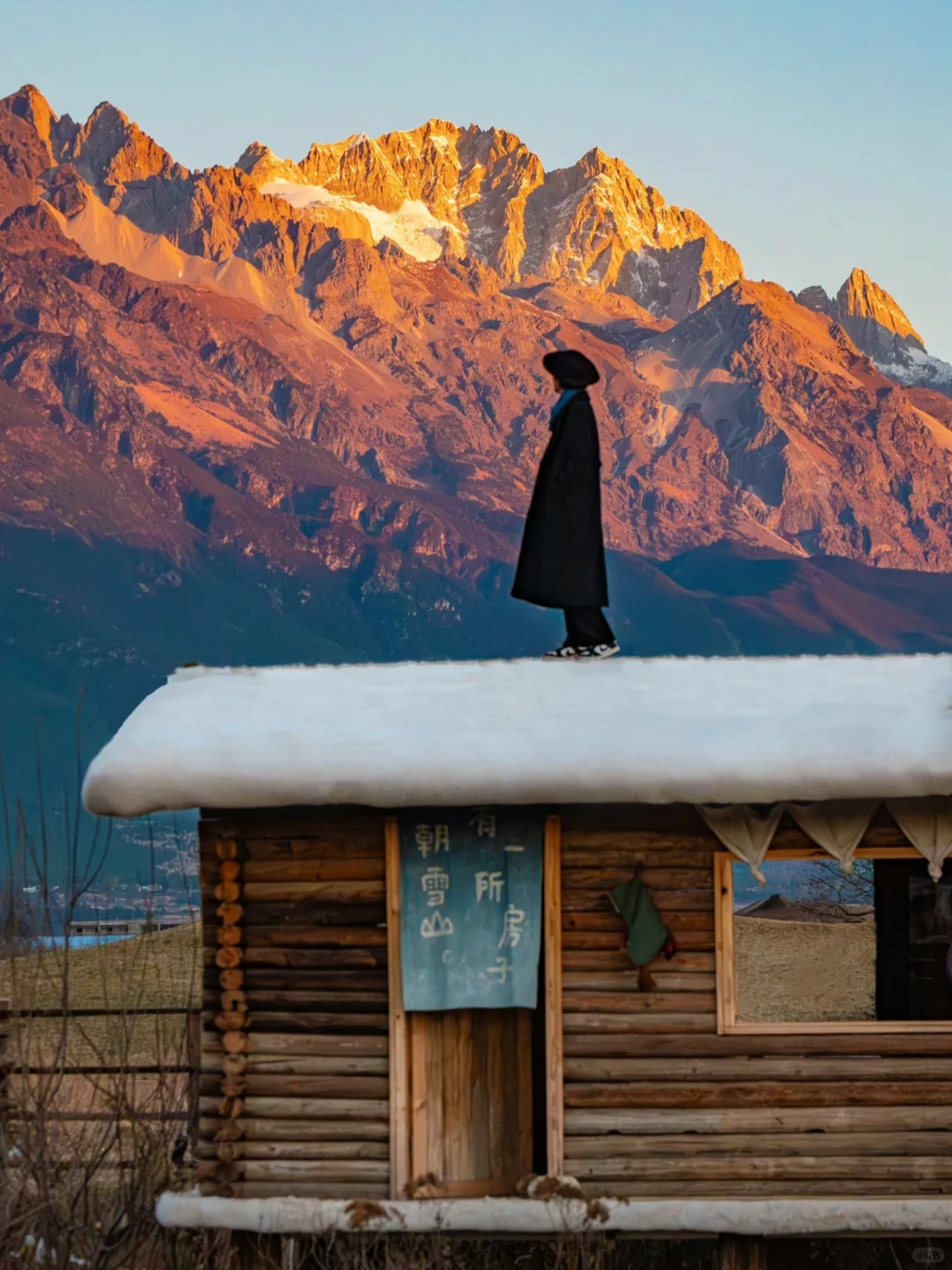 新年旅行第一站当然是去看日照金山🏔️