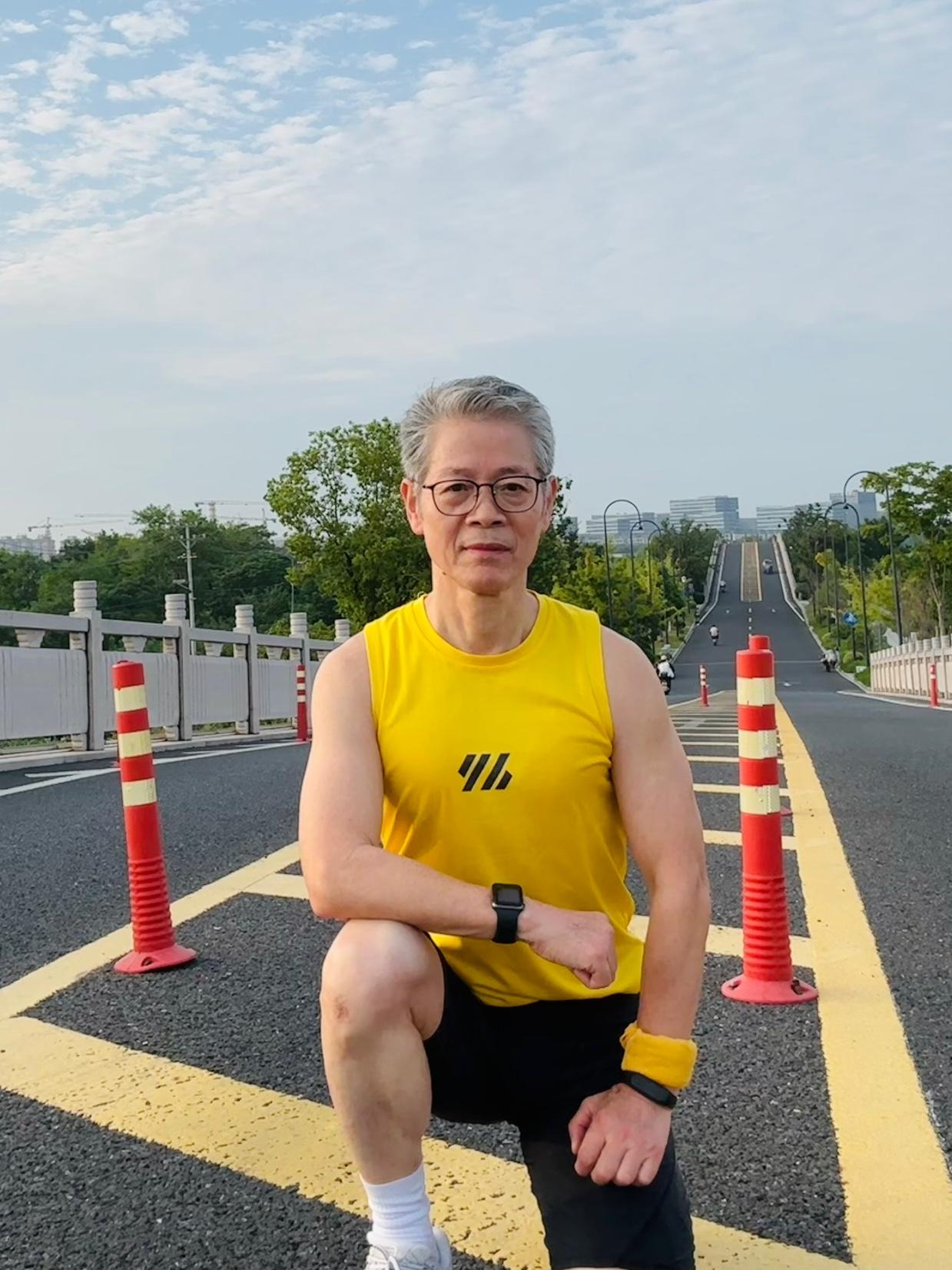 什么是身材气质？
不是名牌加身，不是昂贵穿搭。
只是你往那里一站，明明身上穿着几