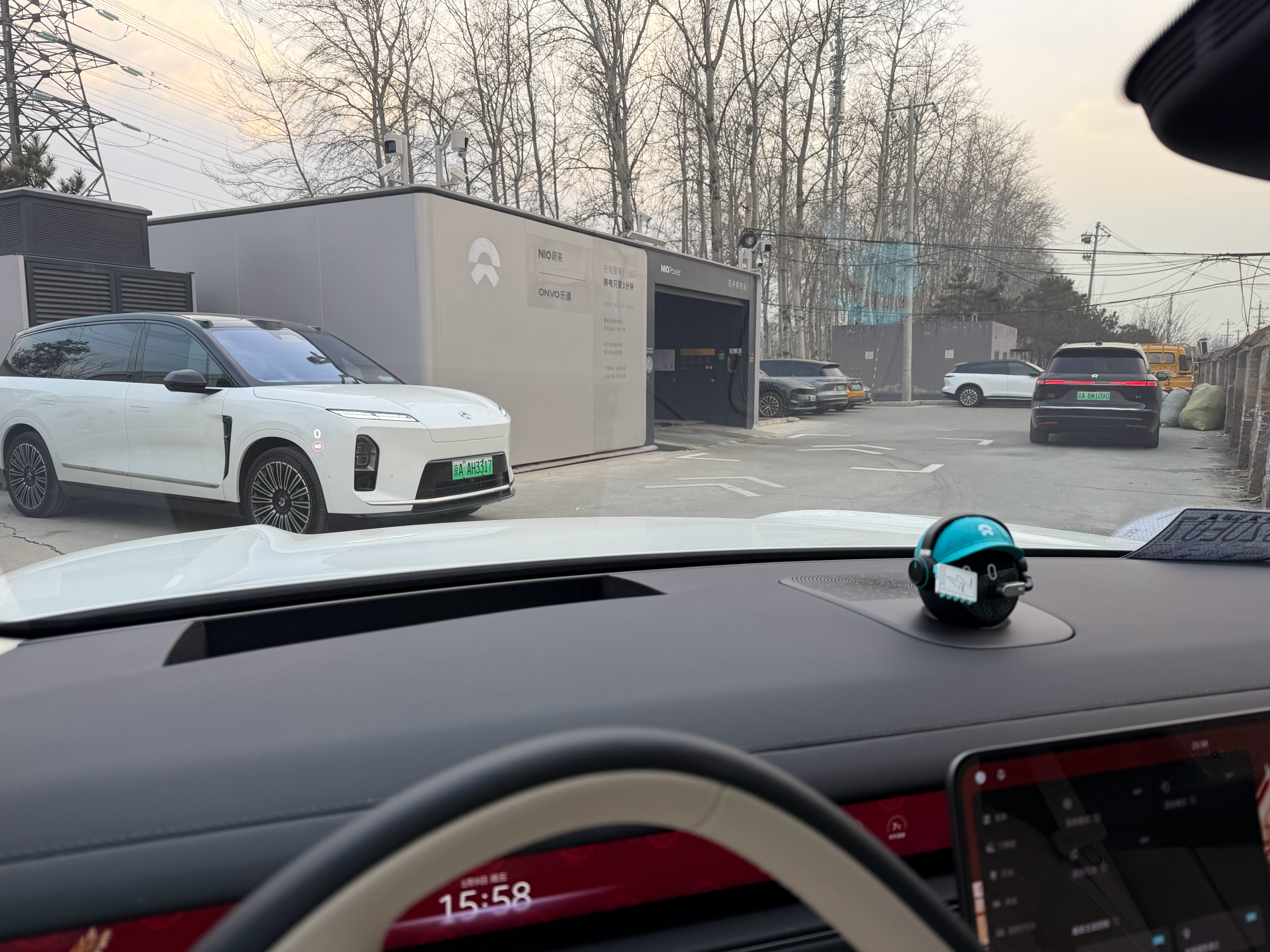 蔚来es8已经开始出现了抢电池的现象