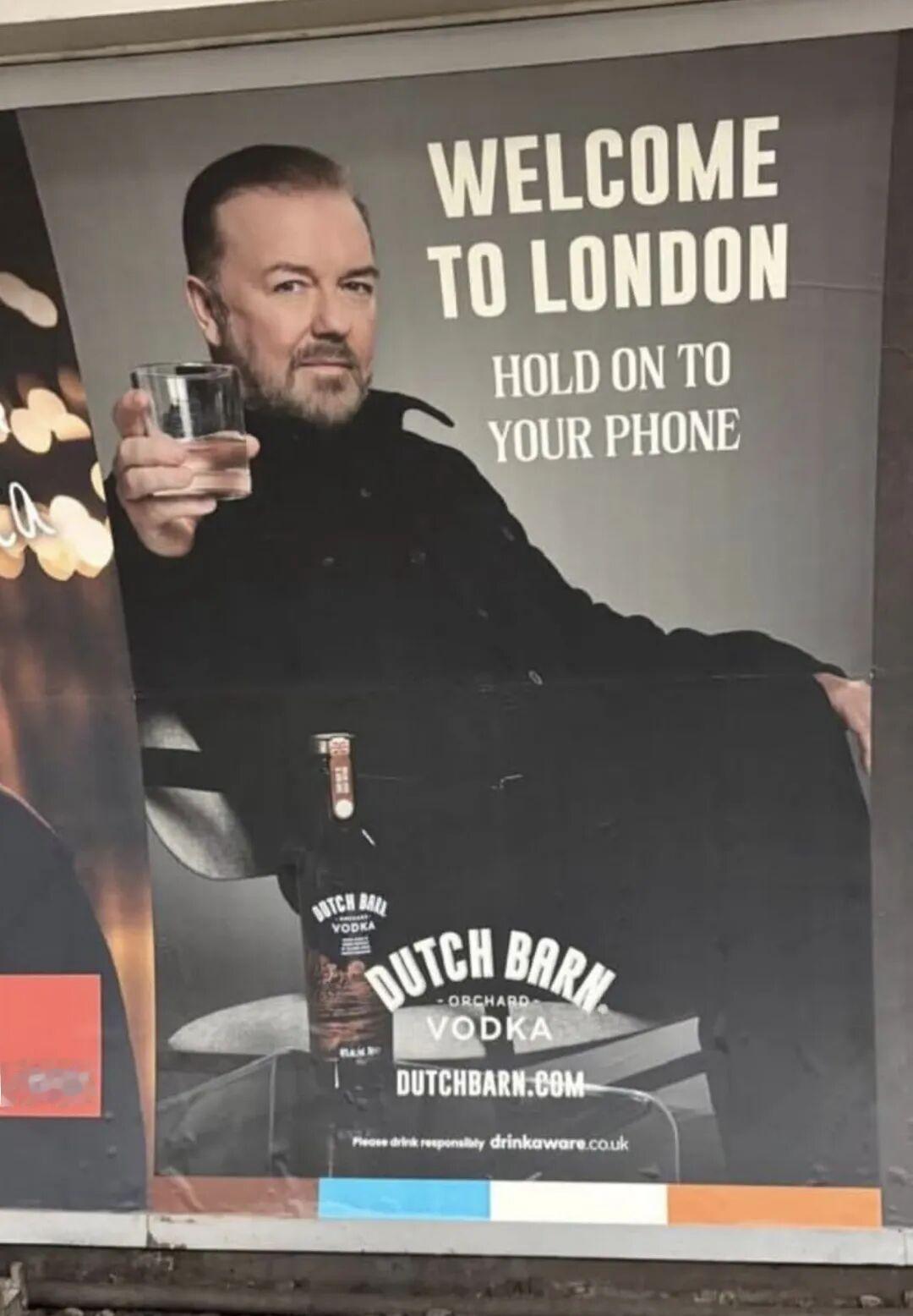 英国喜剧男演员 Ricky Gervais 讽刺在伦敦容易被偷手机。
他的最新广