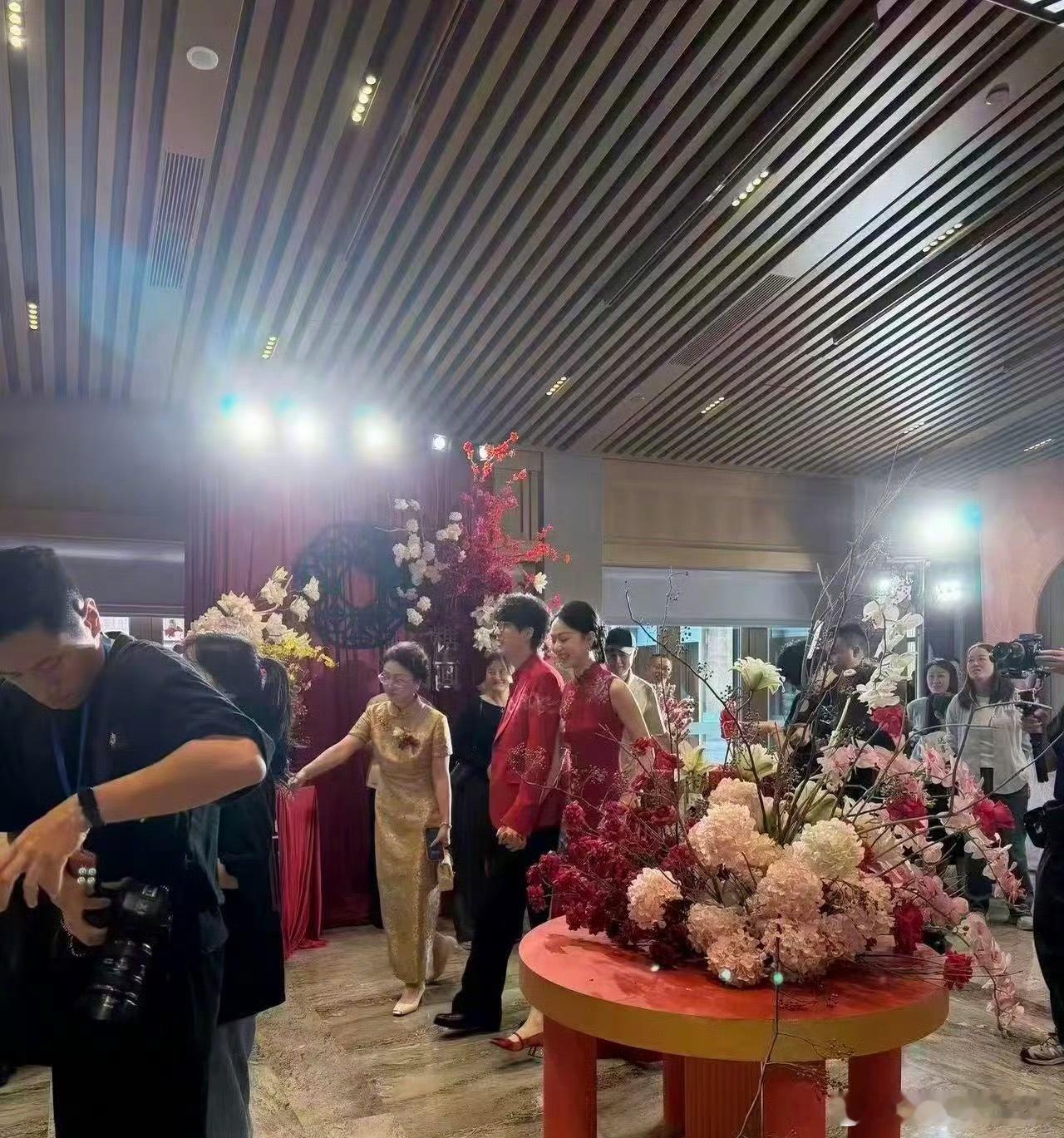 许嵩冯禧未公开婚纱照恭喜🎉新婚快乐 ​​​
