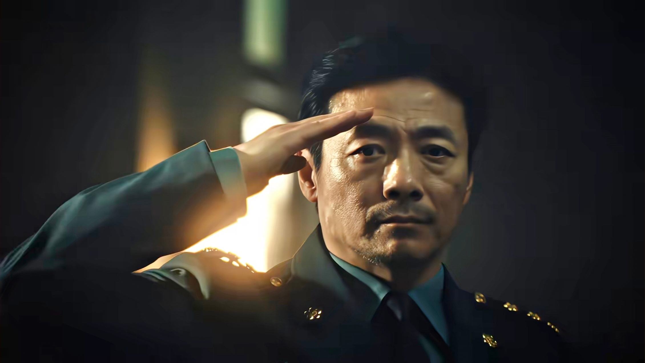 交锋定档0906电视剧交锋保密局变成了军情局，中校变成了上校，“李涯”这次的身份