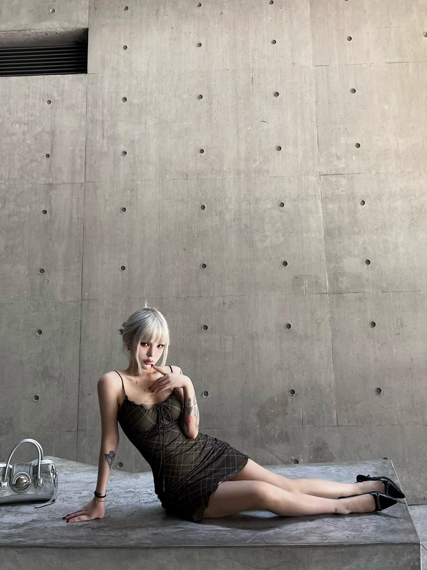 人活在世界上 快乐和痛苦本就分不清 所以我只求它货真价实