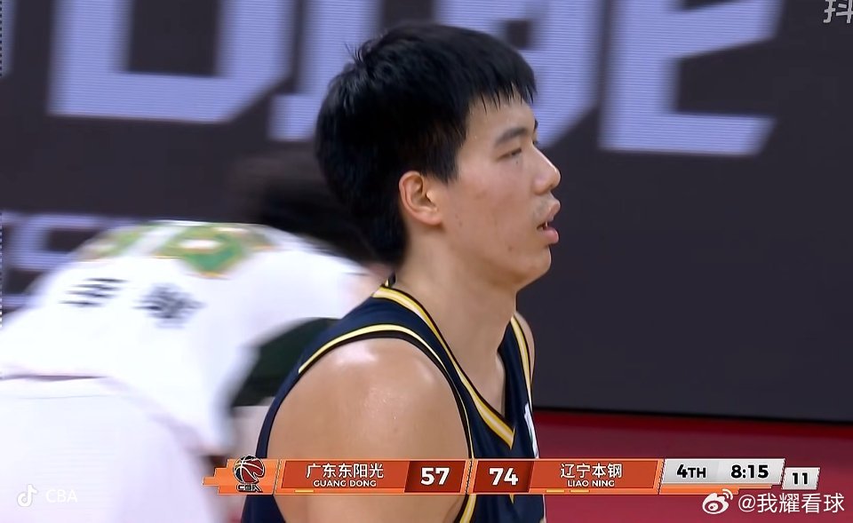 大势已去，广东队已落后快20分，接下来都成垃圾时间了，现在这支球队太陌生了，每个