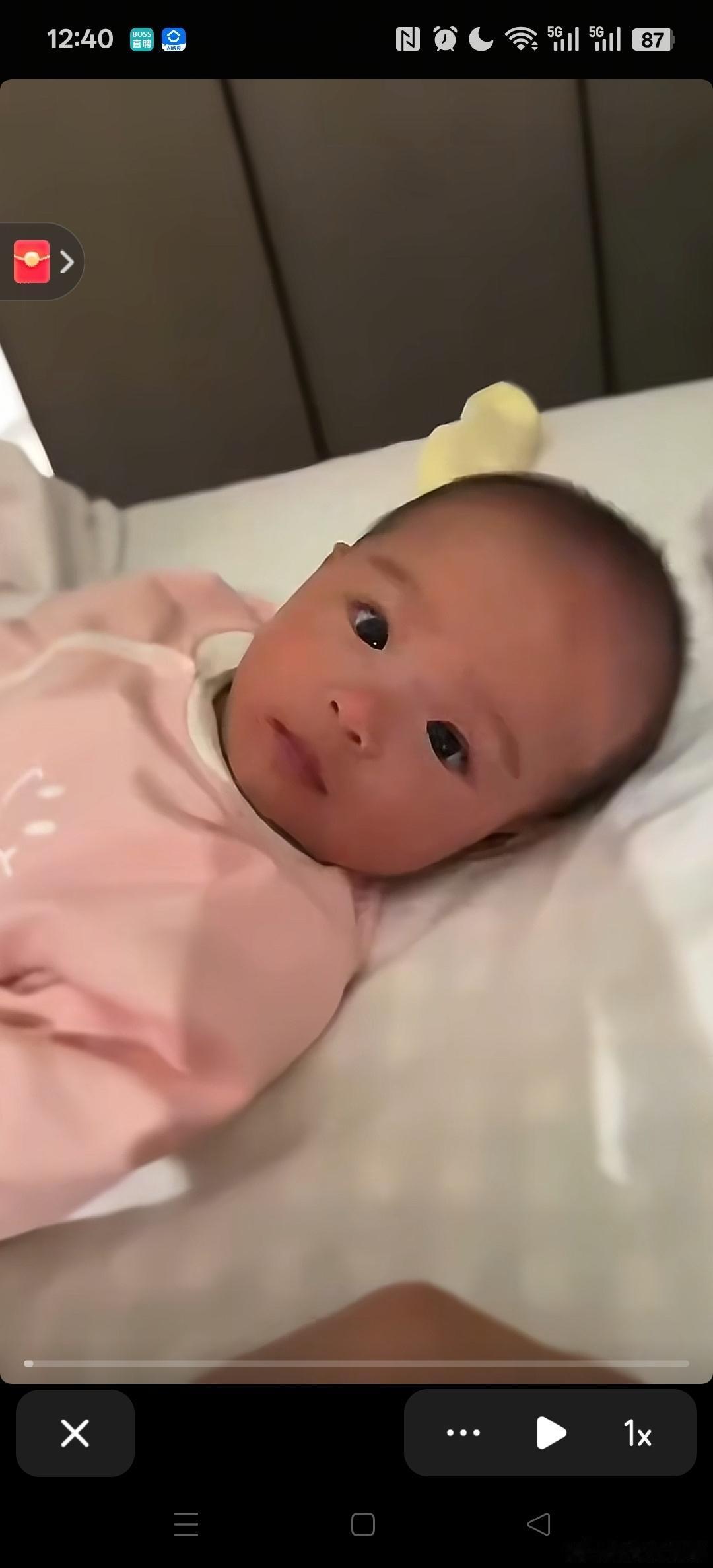 才几个月大的宝宝，穿着连体棉衣，小手还只会无意识地抓空气，就被推进了手术室——网