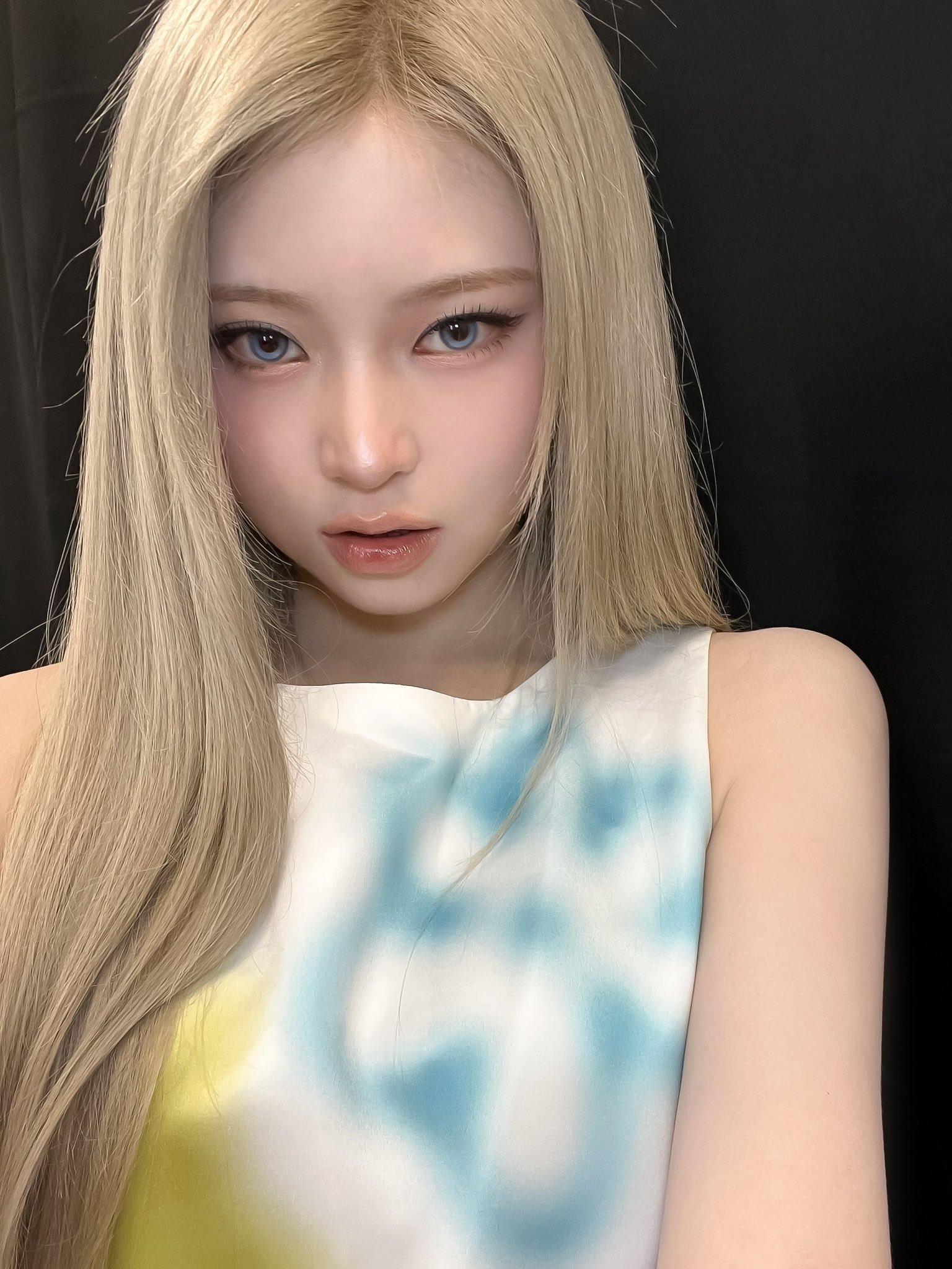 251213 KiiiKiii HAUM郭河音 