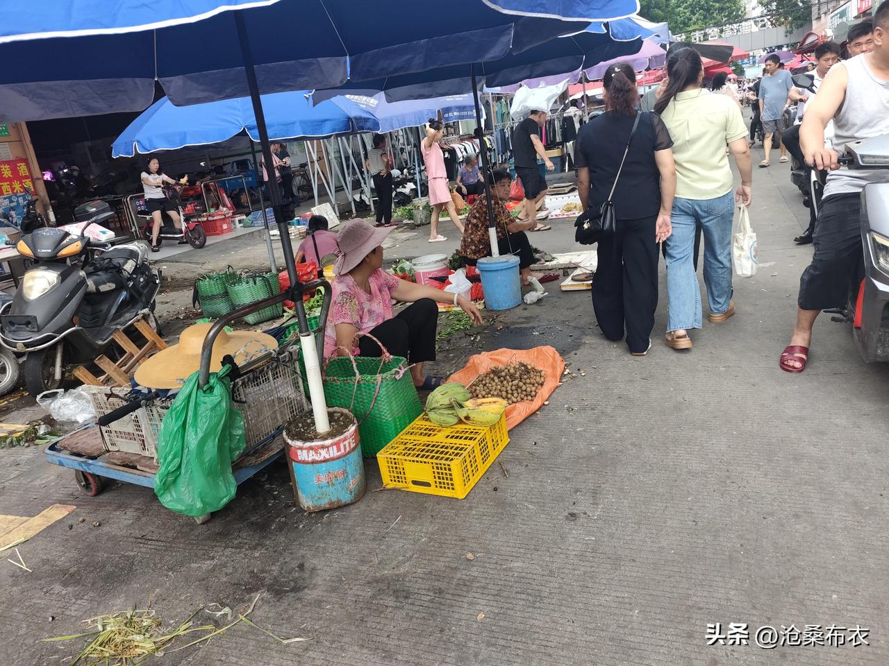 夏日生活打卡季本地人都有退摆地摊？