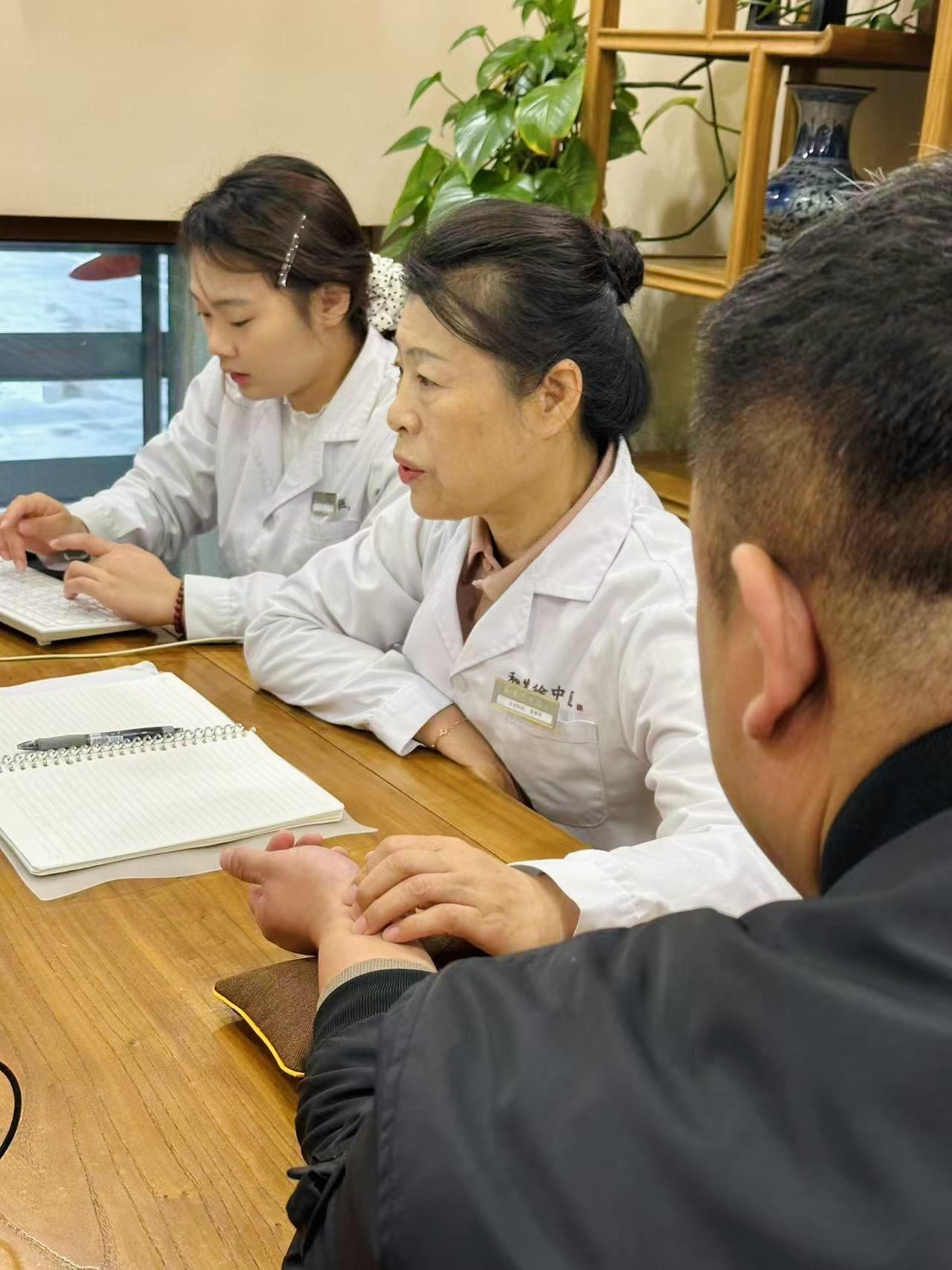 年轻时手淫伤肾精，38 岁还能补回来吗？ 


很多男人年轻时不懂节制，手淫频繁