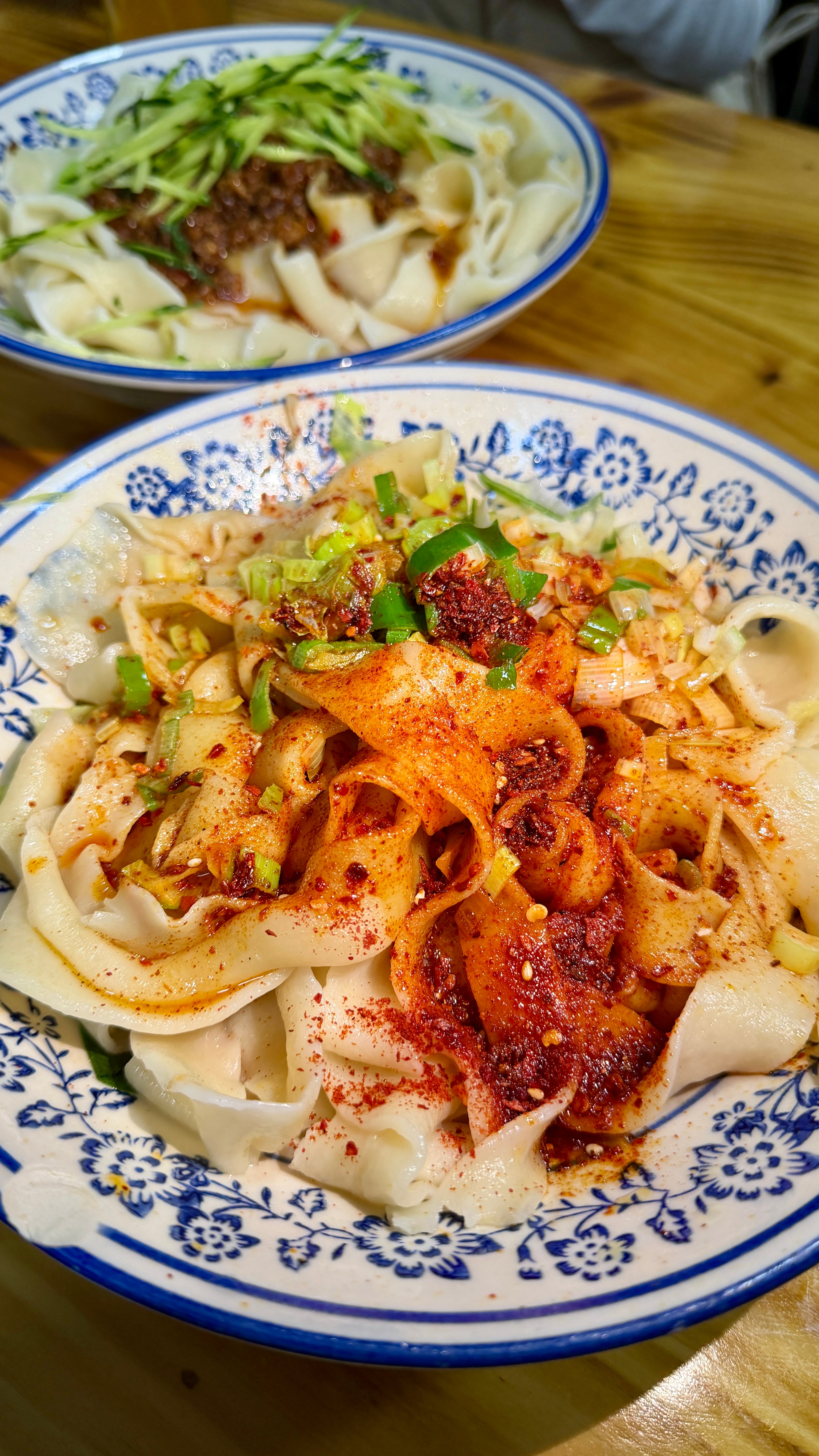 有些北方客人来丽江，如果吃腻了本地菜，或者吃不惯，突然想吃北方面食了，我给你们找