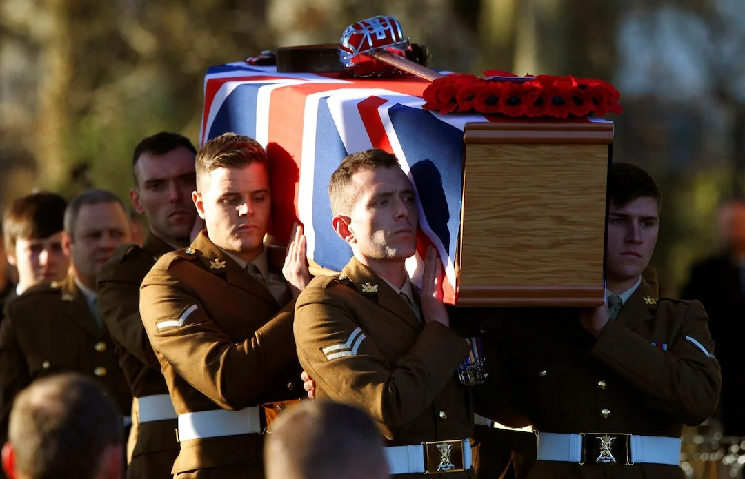 激怒英国后，特朗普忙改口