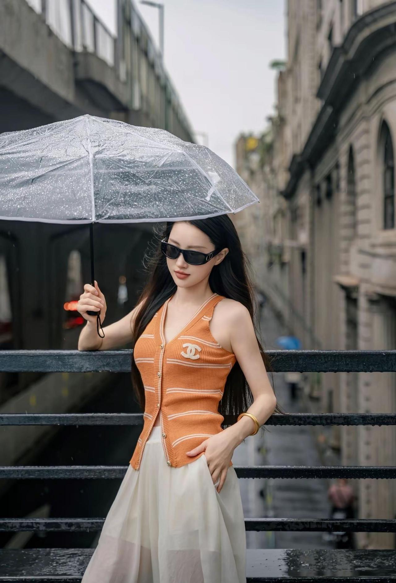 广州小蛮腰。广州塔拍照 下雨天松弛感穿搭