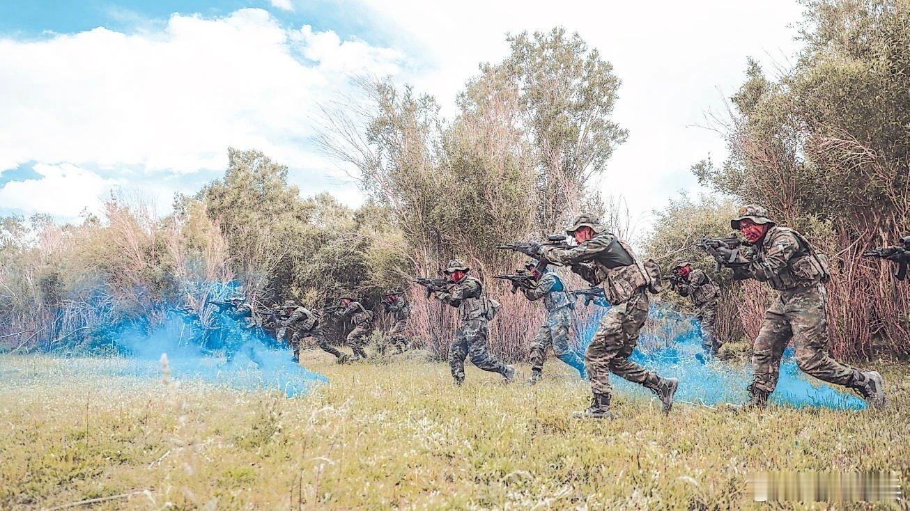 甬尚老兵的粉丝圈[超话] 【起床号 】新的一天，就是一次崭新的出发。甬尚老兵志愿