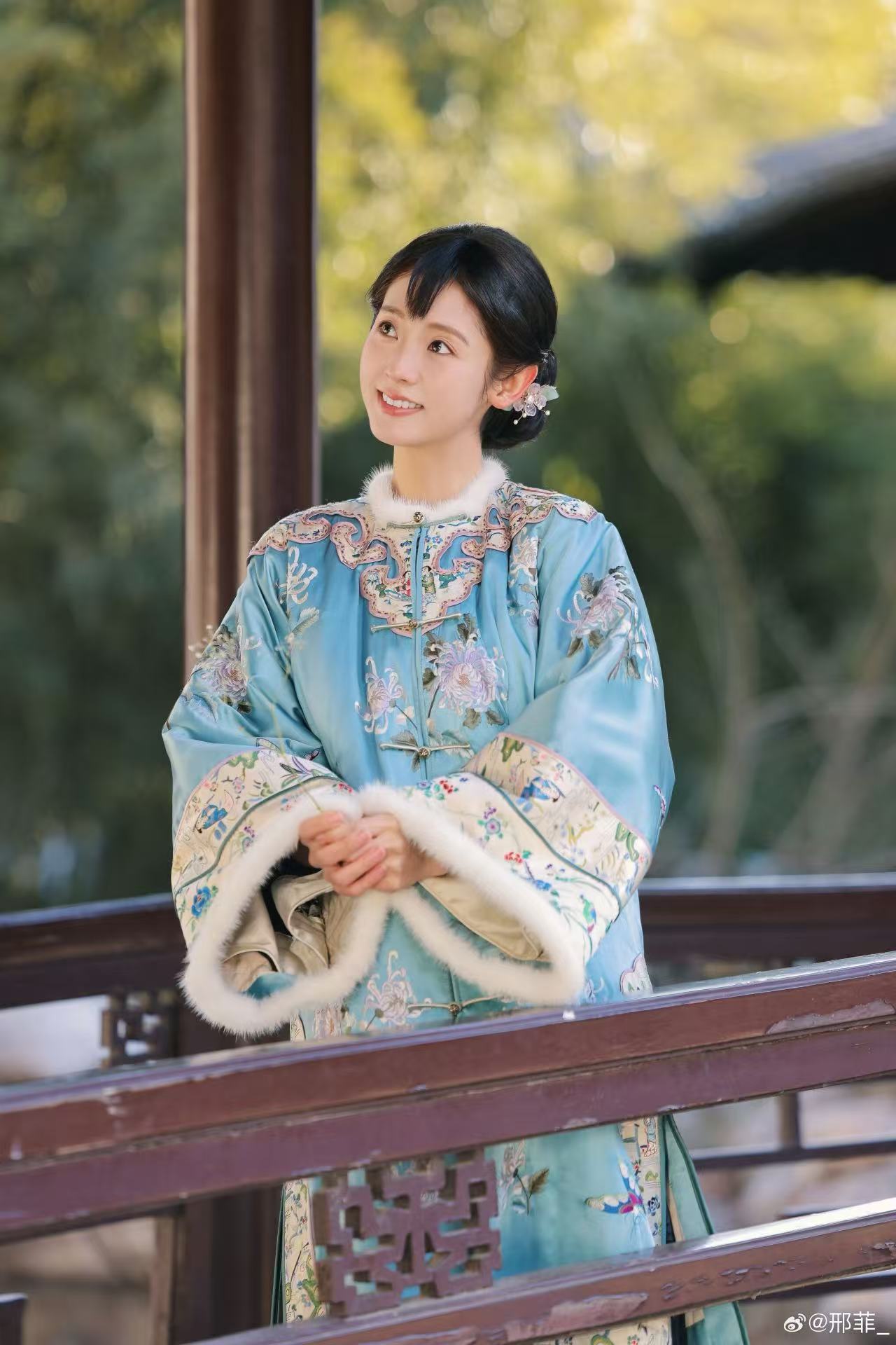 邢菲宁苏苏没被提名今日白玉兰提名一出，生万物入围多项奖项可谓神仙打架，替邢菲演的