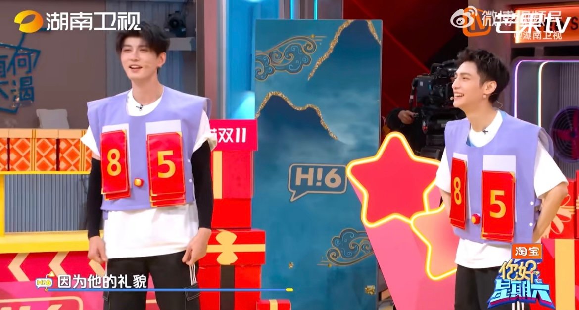 敖子逸一怒之下怒了一下 惩罚环节的小插曲，捂着头“怒”一下的小敖又乖又萌！顺毛即