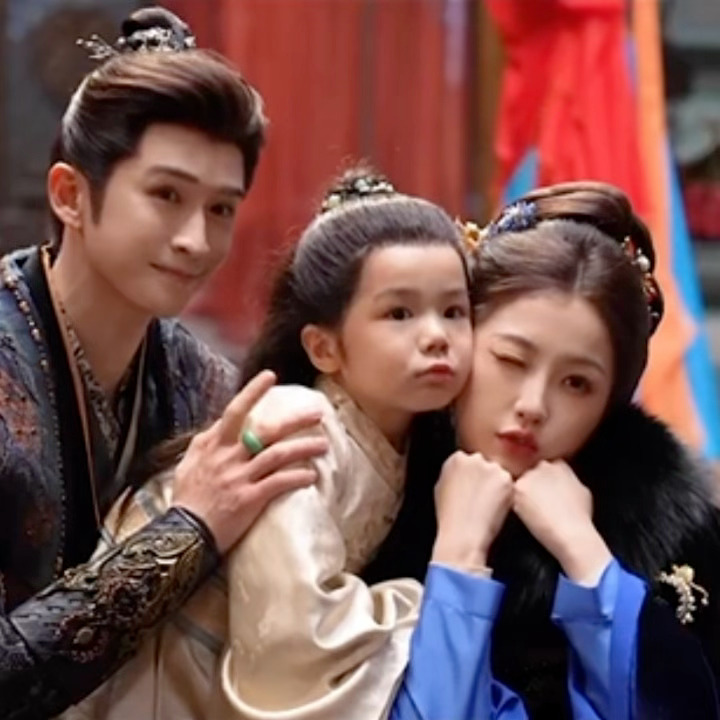 能看得出来主母在剧组好开心她是团宠云初令