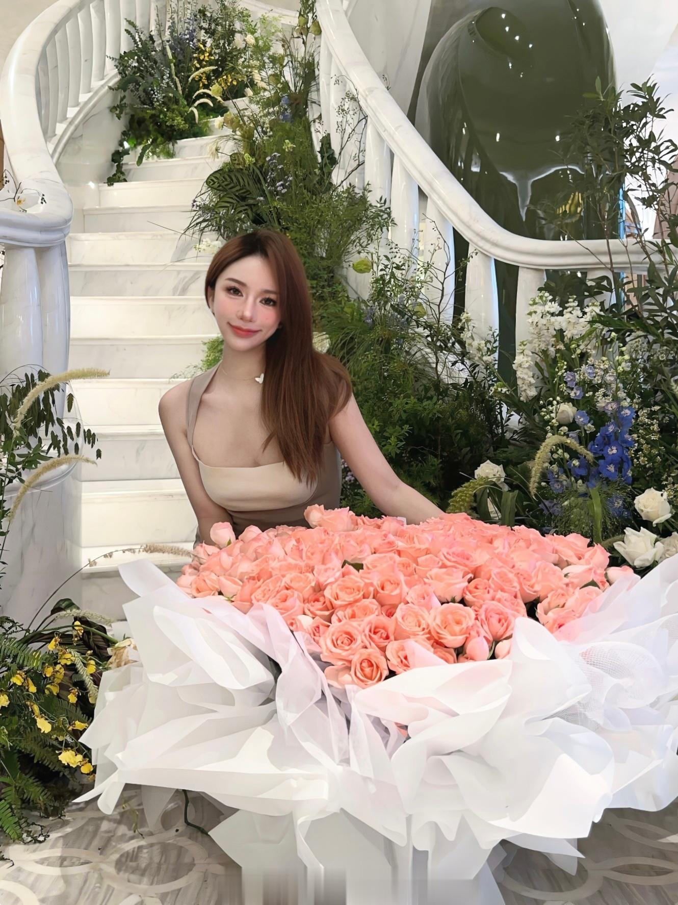 今天的好心情来自于时不时意外会收到的花花 七夕快乐💗 ​​​