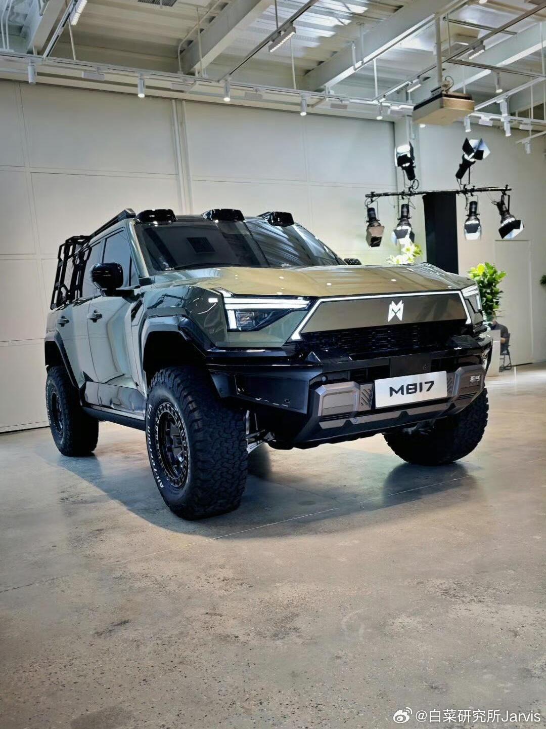 起亚这个越野，感觉就是猛士817和钛3的缝合啊，还有点iCar的感觉，而且皮尺部