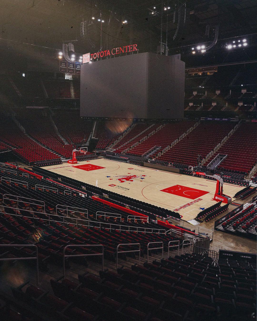 𝐓𝐡𝐞 𝐬𝐭𝐚𝐠𝐞 𝐢𝐬 𝐬𝐞𝐭.   𝐘𝐨𝐮 