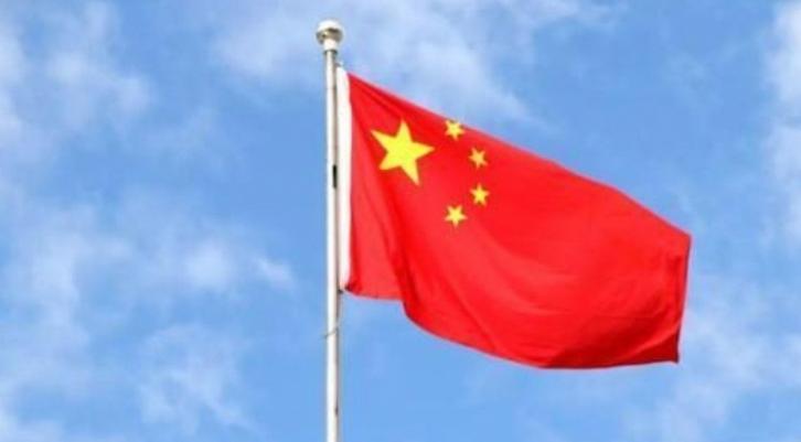 根据法新社8月14日报道，一艘中国科研船于今年5月下旬进入帕劳专属经济区，在距其