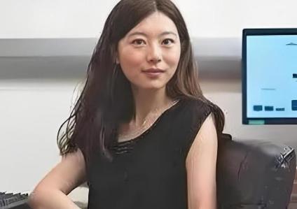 “我宁愿在美国住下水道，翻垃圾！也不回中国！”谁能想到，说出这句话的人，竟然是满