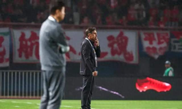 1-0！谢蒂内复刻齐达内天外飞仙，津门虎保级基本稳了河南9轮不胜