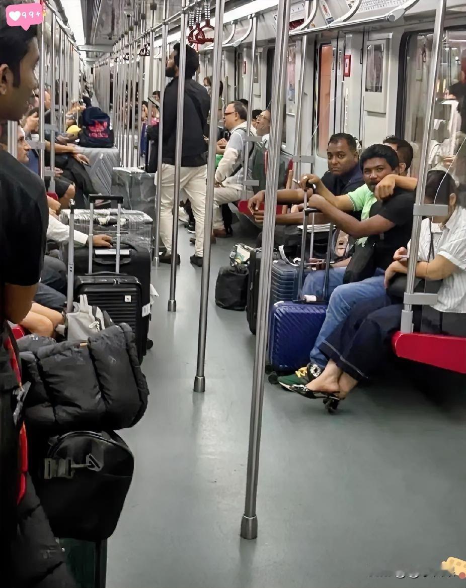 印度移民想通过留学、工签拿永居的计划被识破！

别再信移民中介的“捷径”了！现在